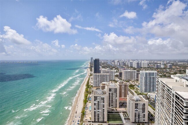 Building Photo - 1830 S Ocean Dr
