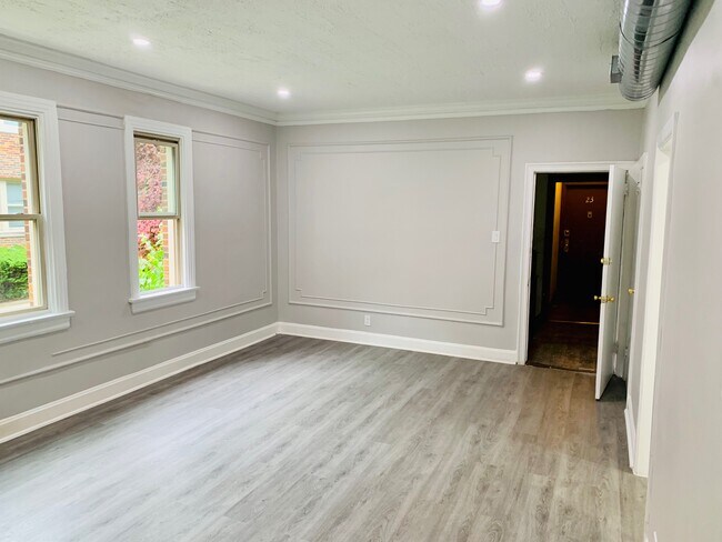 Building Photo - 810 N Fred Shuttlesworth Cir