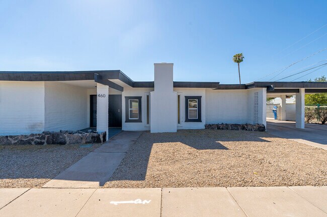 Building Photo - 460 N Longmore