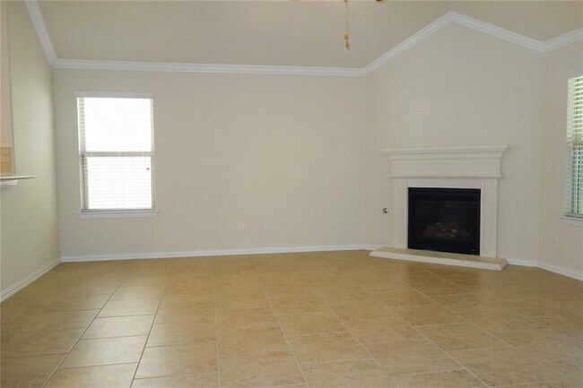 Building Photo - 3745 Bainbridge St