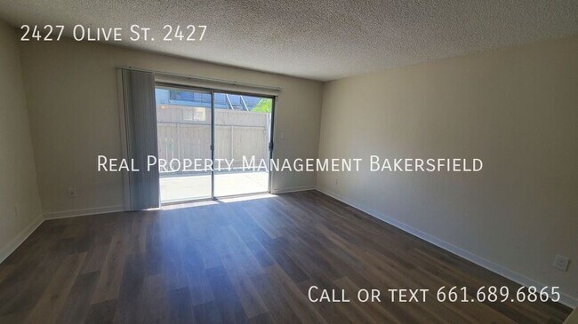 Building Photo - 2427 Olive St