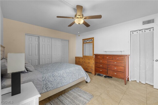 Building Photo - 12471 McGregor Blvd