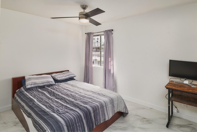 Building Photo - 51700 Avenida Martinez