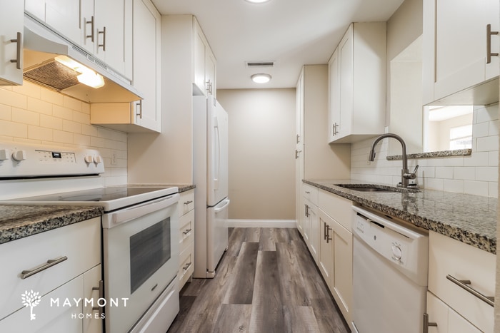 Building Photo - 1023 San Pedro Dr