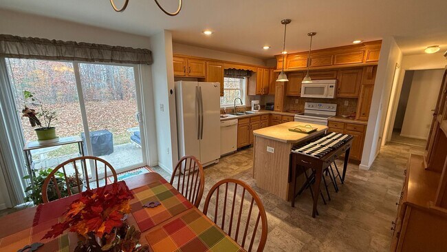 Building Photo - Single Family Ranch Style Home- South Berwick, ME