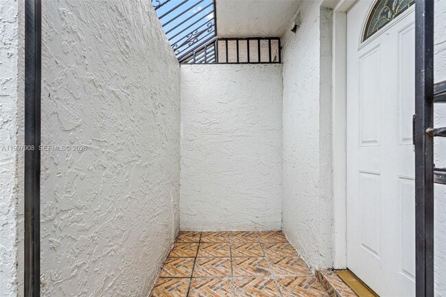 Building Photo - 319 NW 109th Ave