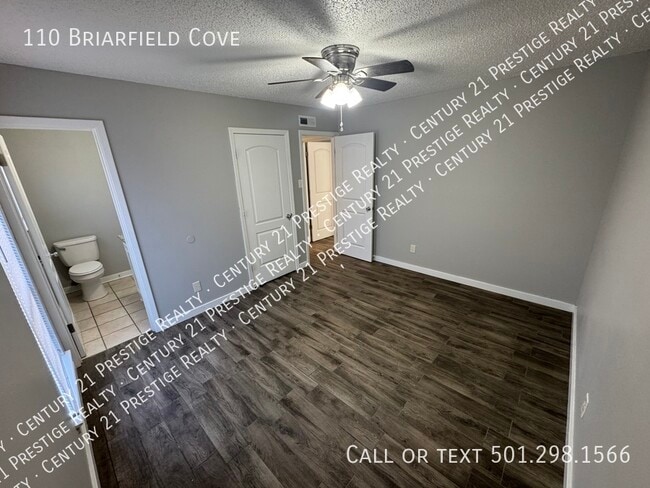 Building Photo - 110 Briarfield Cove