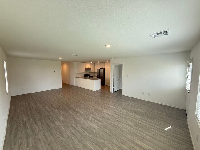 Building Photo - Charming 4-Bedroom Home Available for Rent!  Bulverde Area