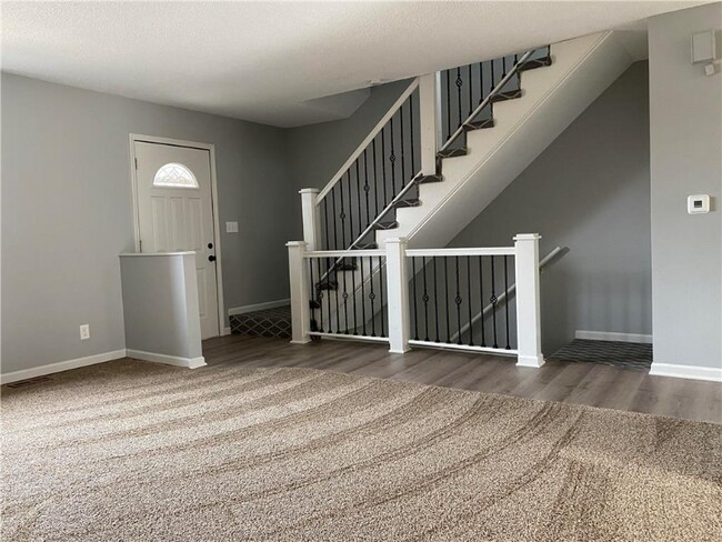 Building Photo - 10211 W 96th Terrace