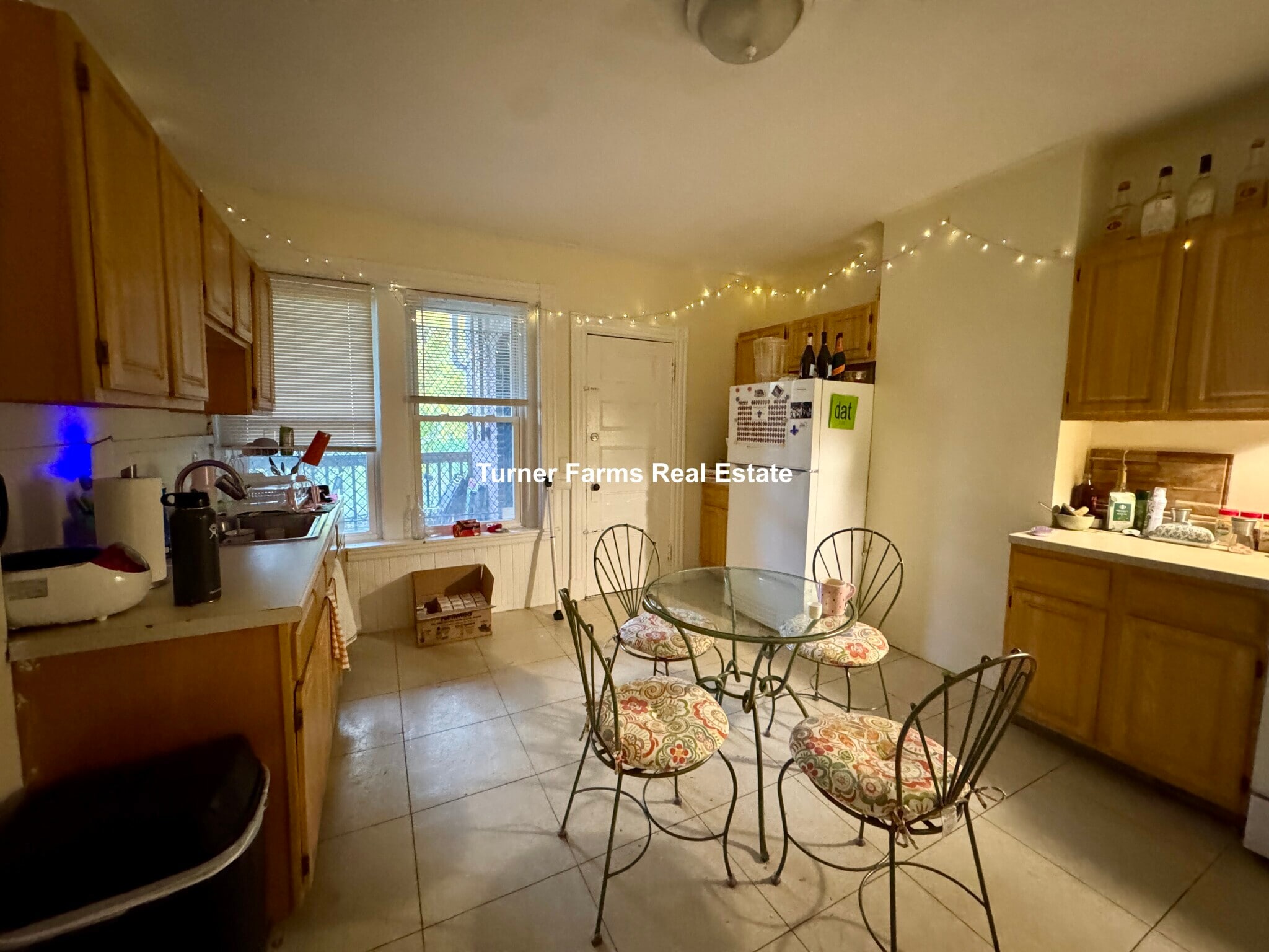 Building Photo - 96 Calumet St