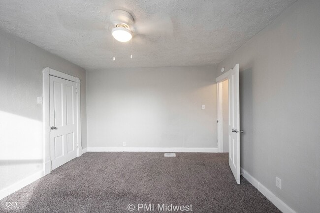 Building Photo - 1016 S Belmont Ave