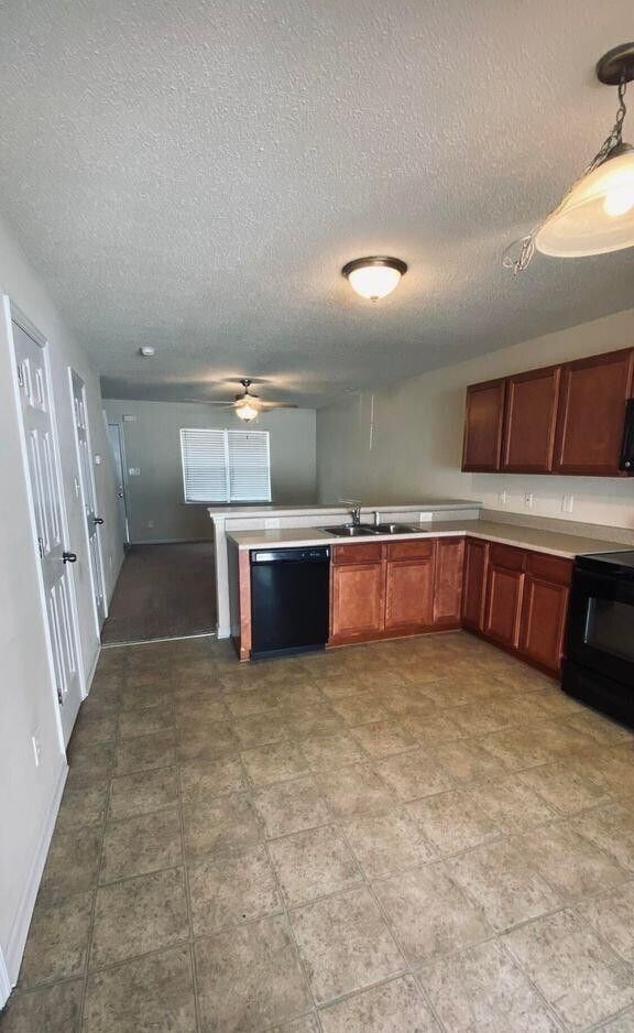 Building Photo - 7003 Banister Loop