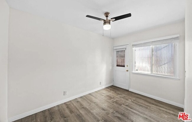 Building Photo - 1518 Laurel Canyon Blvd