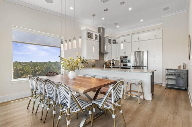 Building Photo - 3538 N Ocean Shore Blvd