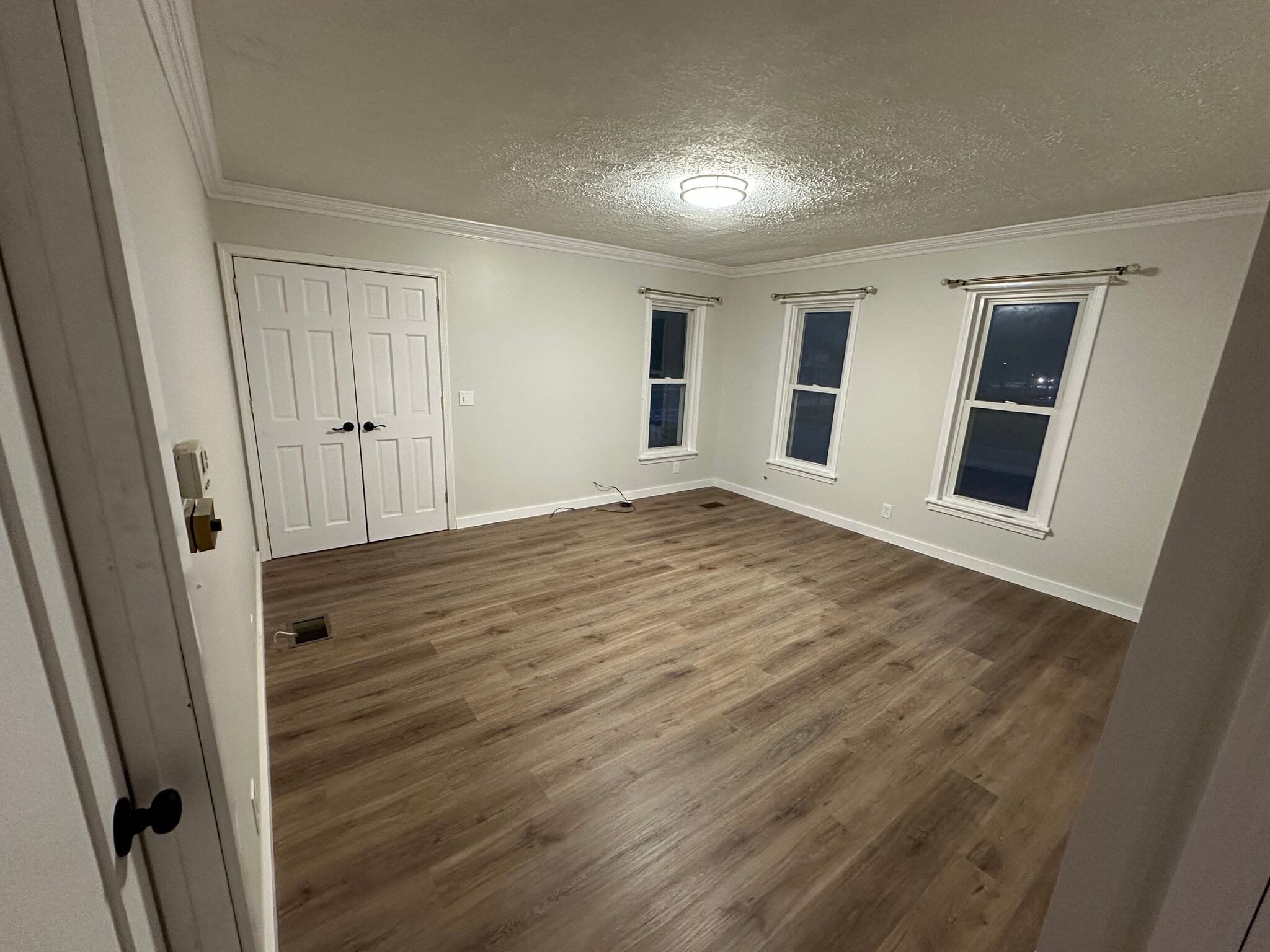 Living room - 260 Jefferson Ave