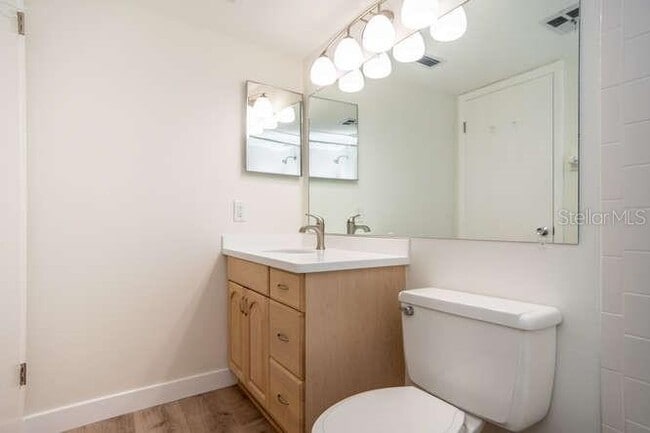 Building Photo - 1361 Snell Isle Blvd NE