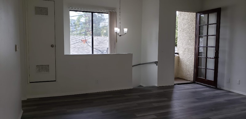 Building Photo - 2241 Florencita Dr W