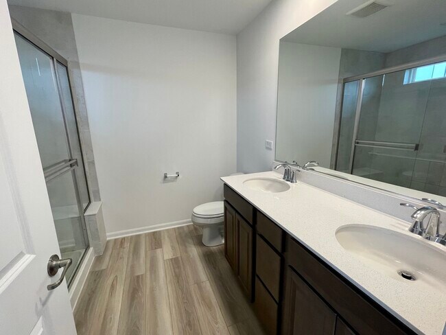 Building Photo - 25550 W Maurice Ln