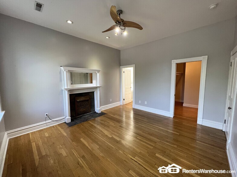Building Photo - 4336 Laclede Ave