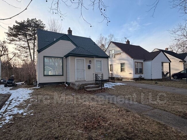 Building Photo - 14345 Stout St