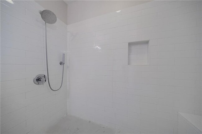 Building Photo - 733 Taylor Ct