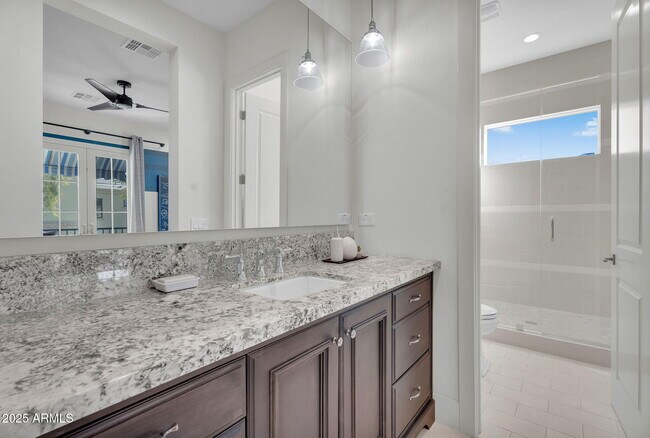 Building Photo - 3507 North 39th Pl