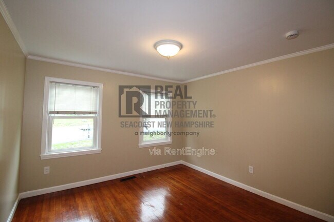 Building Photo - 4 Bicknell St