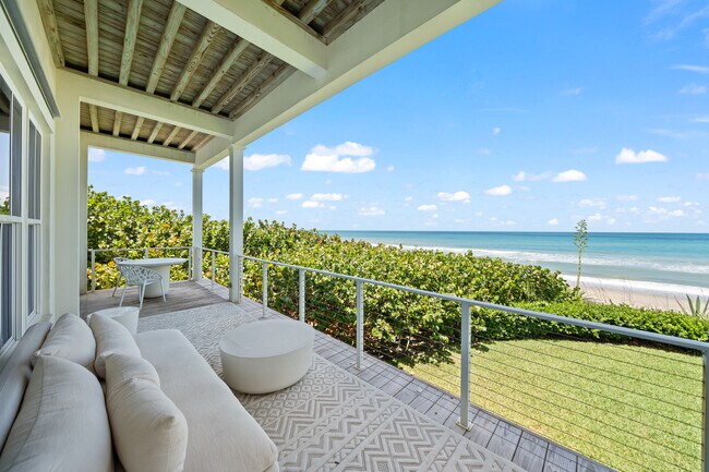 Building Photo - 5525 Jimmy Buffett Mem Hwy