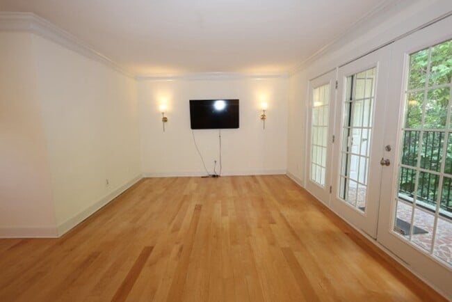 Building Photo - 2 Bedroom Condo in Buckhead for RENT!!! (Garden Brook at Peachtree Hills)
