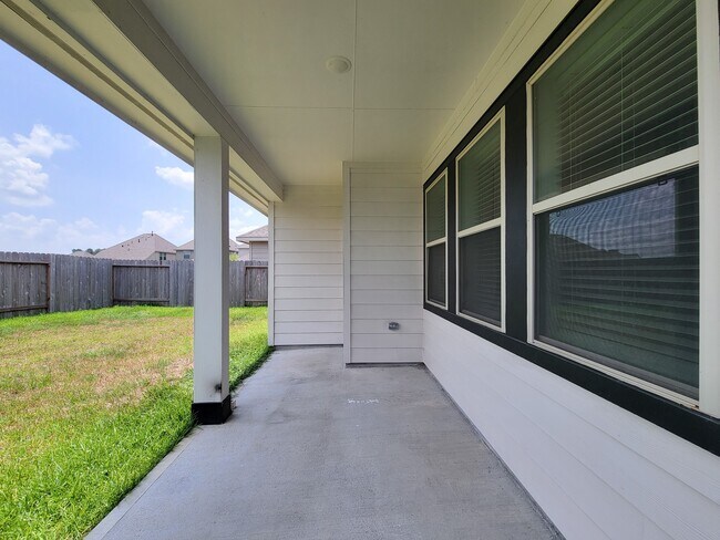 Building Photo - 10423 Astor Pt Trl