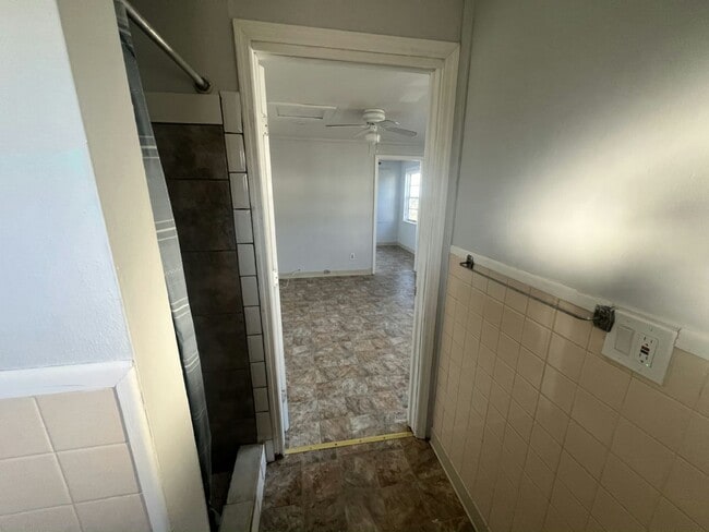 Building Photo - 138 Southland Ct