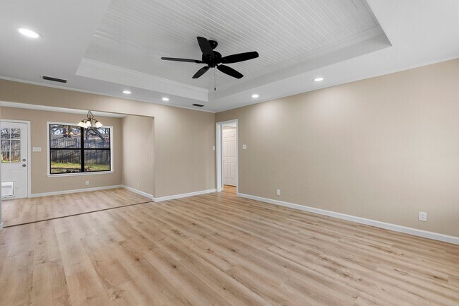Building Photo - Charming Newly Remodeled Rental Home in a Quiet Neighborhood