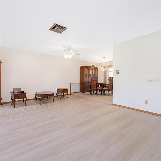 Building Photo - 114 Arrowhead Ln