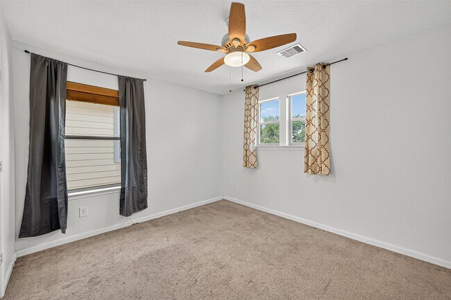 Building Photo - 16547 Lanesborough Dr