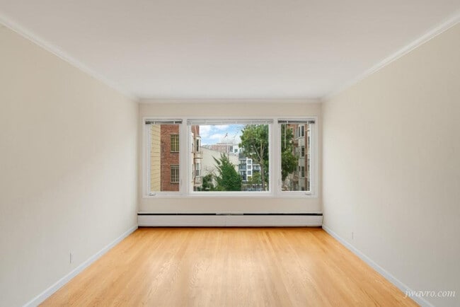 Building Photo - 1930 Franklin St