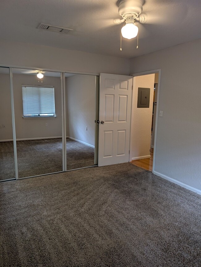 Building Photo - 317 Mabry St