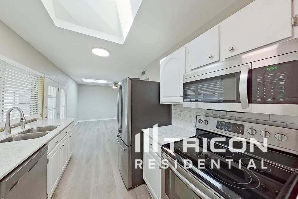 Building Photo - 4848 Alta Oaks Ln