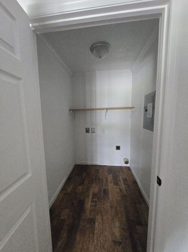 Building Photo - 39 Ga Ln