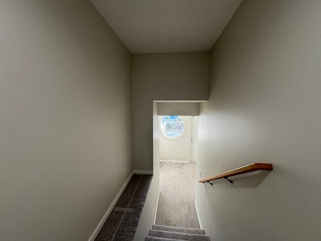 Building Photo - Breathtaking views of Chuckanut Bay!!