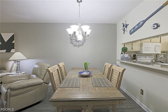 Building Photo - 15178 Parkside Dr