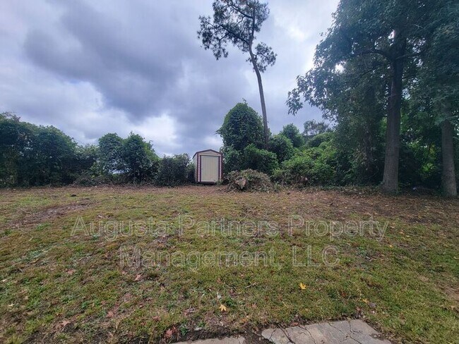 Building Photo - 117 Glenora Ct