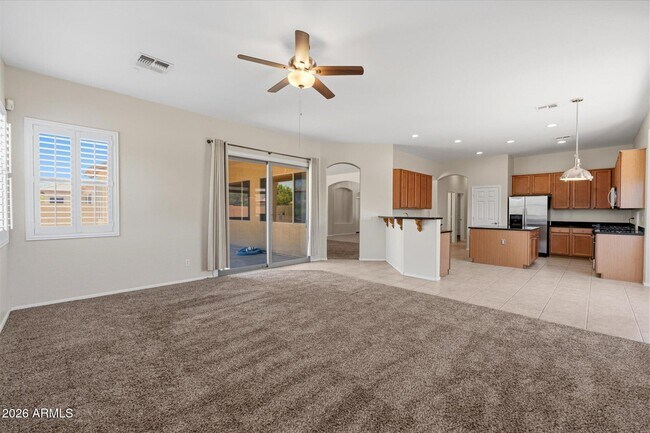Building Photo - 2619 E Hazeltine Way