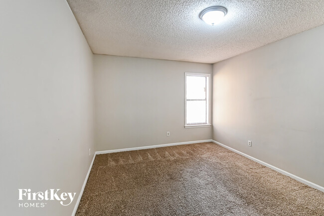 Building Photo - 8538 Chimneyrock Blvd.