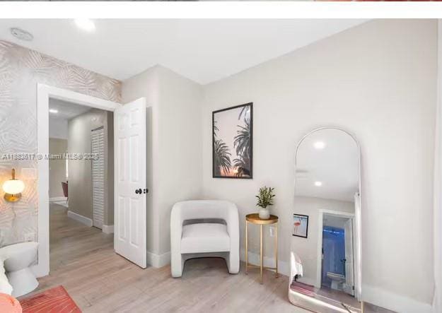 Building Photo - 1345 NE 14th Ave