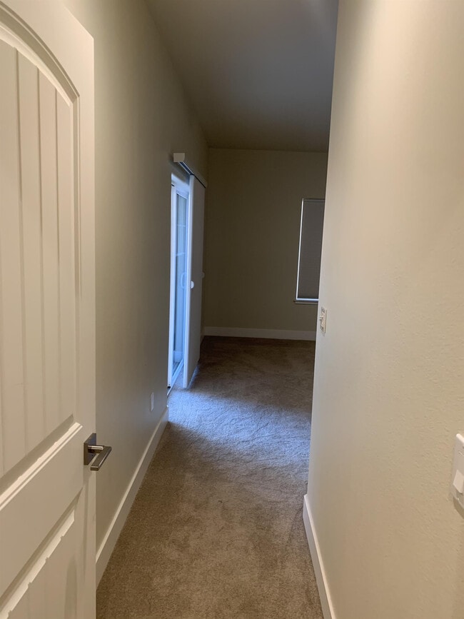 Building Photo - 3626 Aaron Dr