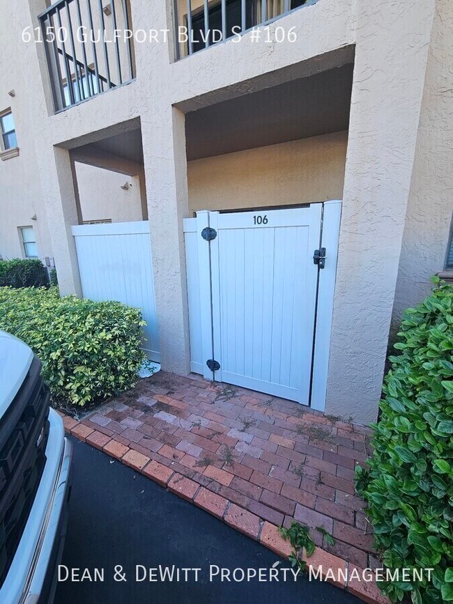 Building Photo - 6150 Gulfport Blvd S