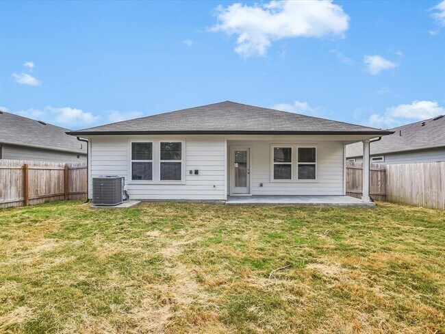 Building Photo - 1305 Camden Ln