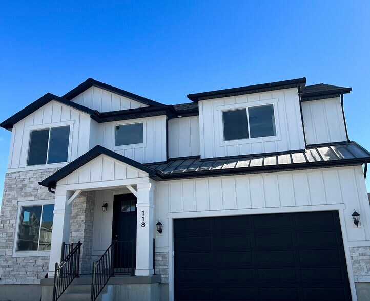 Building Photo - 118 N Lasalle Dr