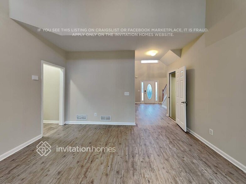 Building Photo - 3993 Rivermeade Dr SW