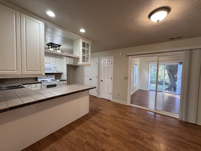 Building Photo - 4016 Liberty St